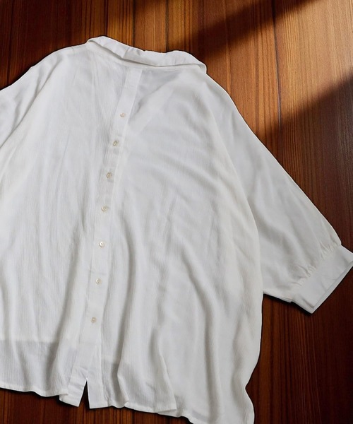 antiqua（アンティカ）の「楊柳風スキッパーシャツ（シャツ/ブラウス・レディース・ホワイト/ブラック・ONESIZE）」の5枚目の写真