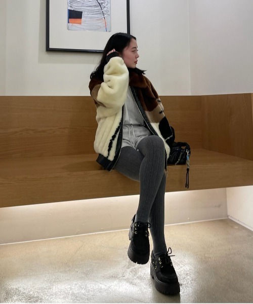 Ameri(アメリ)の「DESSERT CUP FUR BLOUSON(ブルゾン・レディース・ベージュ/ブラウン/マルチ・FREE)」の12枚目の写真