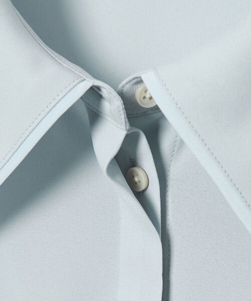 EMMEL REFINES(エメルリファインズ)の「<EMMEL REFINES>EM パイピングエリ トロミシャツ(シャツ/ブラウス・レディース・オフホワイト/ライトブルー/ダークブラウン・FREE)」の20枚目の写真