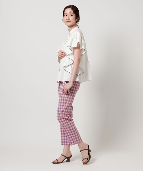 UNITED ARROWS（ユナイテッドアローズ）の「イージー フレアスリーブ ブラウス ‐撥水・UVカット・防シワ‐（シャツ/ブラウス・レディース・オフホワイト/ブラック/ライム/ネイビー・FREE）」の11枚目の写真