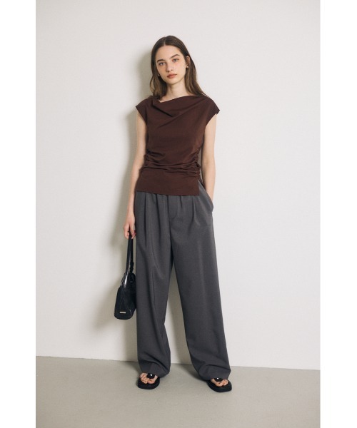 MOUSSY（マウジー）の「COWL NECK ノースリーブトップス（Tシャツ/カットソー・レディース・オフホワイト/ブラック/ブラウン・FREE）」の19枚目の写真