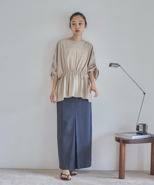 feepur(フェピュール)の「ショルダーギャザーボックスブラウス(シャツ/ブラウス・レディース・アイボリー/ブラック・MEDIUM)」の22枚目の写真