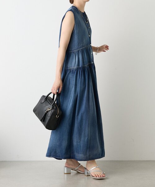 Jena espace merveilleux（ジェナ　エスパスメルヴェイユ）の「シアーデニムギャザーワンピース（ワンピース・レディース・ブルー/ブラック・FREE）」の12枚目の写真