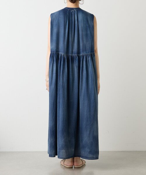 Jena espace merveilleux（ジェナ　エスパスメルヴェイユ）の「シアーデニムギャザーワンピース（ワンピース・レディース・ブルー/ブラック・FREE）」の19枚目の写真