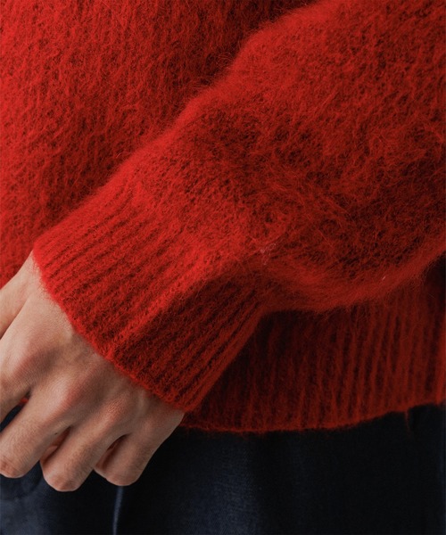 ADAM ET ROPE'（アダムエロペ）の「モヘアミックス オーバーサイズ Vネックニット（ニット/セーター・メンズ・キャメル/レッド/ブラック・L/M）」の10枚目の写真