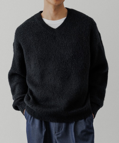 ADAM ET ROPE'（アダムエロペ）の「モヘアミックス オーバーサイズ Vネックニット（ニット/セーター・メンズ・キャメル/レッド/ブラック・L/M）」の18枚目の写真