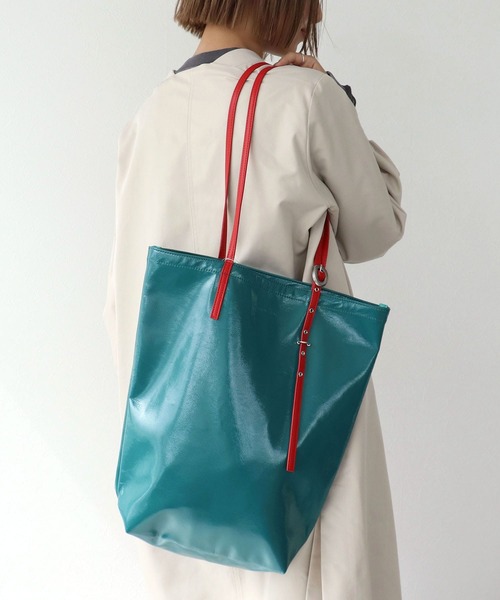 Three Four Time（ｽﾘｰﾌｫｰﾀｲﾑ）の「【Casselini / キャセリーニ】ミニバックルカラートート（トートバッグ・レディース・ブルー/ブラック/ワインレッド・FREE）」の3枚目の写真