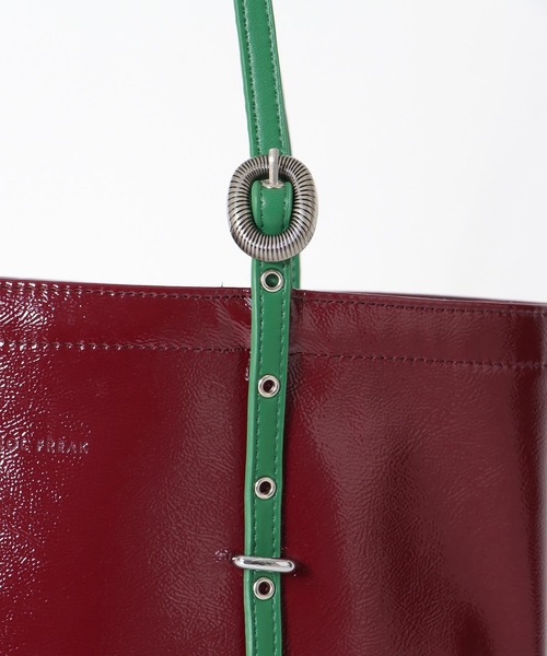 Three Four Time（ｽﾘｰﾌｫｰﾀｲﾑ）の「【Casselini / キャセリーニ】ミニバックルカラートート（トートバッグ・レディース・ブルー/ブラック/ワインレッド・FREE）」の6枚目の写真