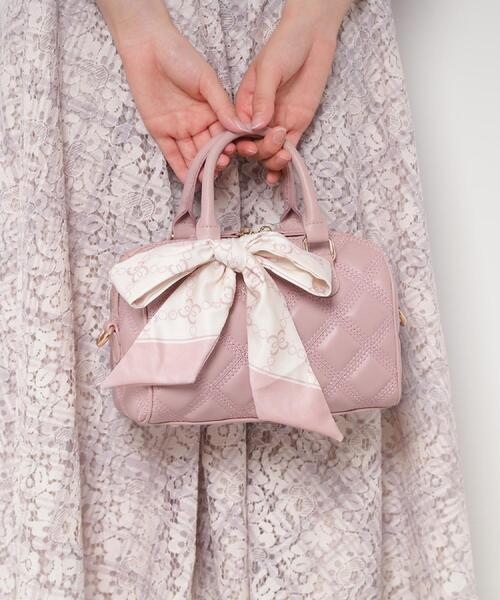 ESPERANZA(エスペランサ)の「スカーフリボンキルティングバッグ(ショルダーバッグ・レディース・アイボリー/ブラック/ピンク系・FREE)」の1枚目の写真