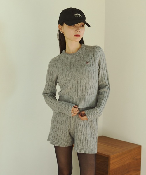 VANNIE U（ヴァニーユー）の「ミニケーブルニットショートパンツ/セットアップ着用可能（その他パンツ・レディース・グレー/ネイビー・FREE）」の3枚目の写真