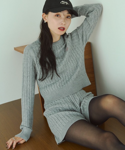 VANNIE U（ヴァニーユー）の「ミニケーブルニットショートパンツ/セットアップ着用可能（その他パンツ・レディース・グレー/ネイビー・FREE）」の5枚目の写真