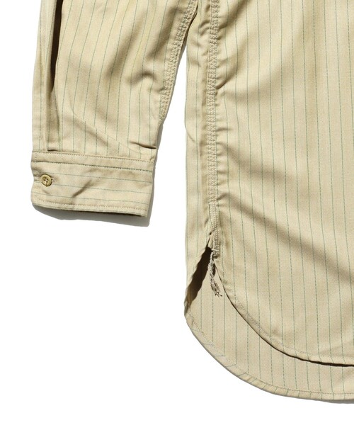 BEAMS PLUS（ビームスプラス）の「ユニフォーム サージ ピンストライプ ワークシャツ（シャツ/ブラウス・メンズ・グレー/カーキ・S/M/L/XL）」の15枚目の写真