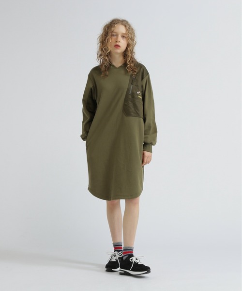 AVIREX(アヴィレックス)の「《SOUVENIR COLLECTION》NYLON COMBI MILITARY ONEPIECE(ワンピース・レディース・ブラック/グレー/オリーブ・F)」の10枚目の写真