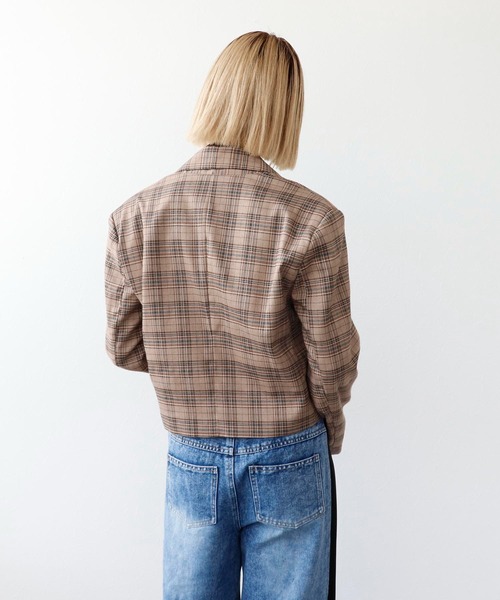 Three Four Time(スリーフォータイム)の「ローズプリント切替チェックショートジャケット(テーラードジャケット・レディース・ベージュ・FREE)」の19枚目の写真