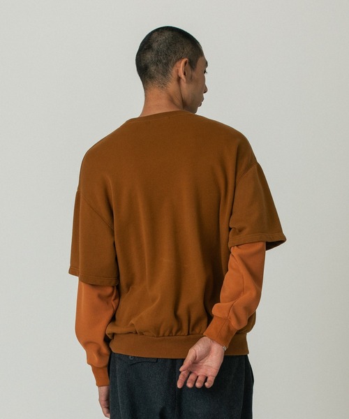 SILAS(サイラス)の「LAYERED SLEEVE CREW NECK(スウェット・メンズ・ブラウン/ブラック/オフホワイト・L/M/XL)」の5枚目の写真