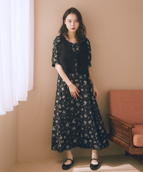 earth music&ecology（アースミュージックアンドエコロジー）の「フラワー刺繍メッシュベスト（ベスト・レディース・ブラック/オフホワイト・FREE）」の12枚目の写真