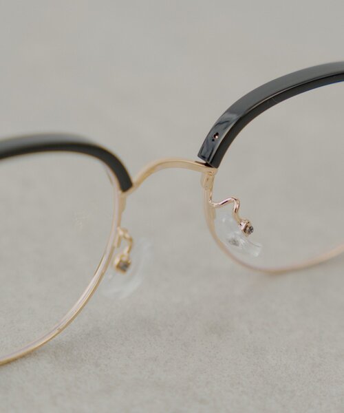 Chico(チコ)の「ハーフリムだてめがね(サングラス・レディース・ブラック/ブラウン・FREE)」の4枚目の写真