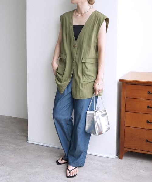 reca（レカ）の「ヴィンテージVネックロングベスト（ベスト・レディース・チャコールグレー/カーキ・FREE）」の5枚目の写真