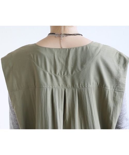 reca（レカ）の「ヴィンテージVネックロングベスト（ベスト・レディース・チャコールグレー/カーキ・FREE）」の18枚目の写真