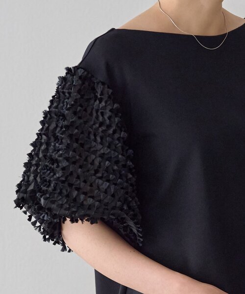 LIVETART（リヴェタート）の「フェザージャガード袖プルオーバー（Tシャツ/カットソー・レディース・アイボリー/ブラック・FREE）」の2枚目の写真