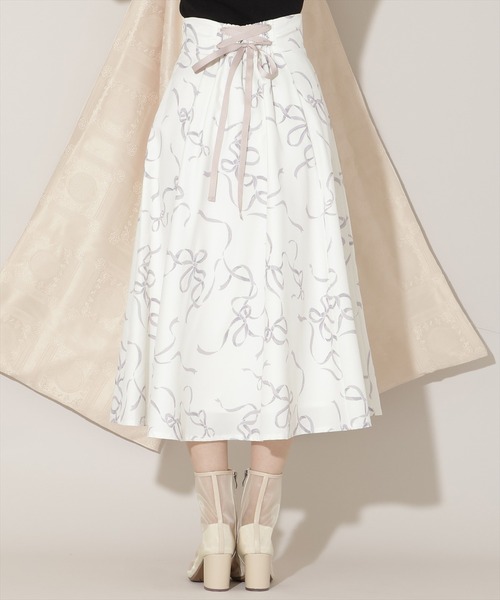 WILLSELECTION（ウィルセレクション）の「リボンプリントフレアスカート（スカート・レディース・ピンク/ブラック/オフホワイト・SMALL/MEDIUM）」の7枚目の写真