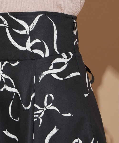 WILLSELECTION（ウィルセレクション）の「リボンプリントフレアスカート（スカート・レディース・ピンク/ブラック/オフホワイト・SMALL/MEDIUM）」の18枚目の写真