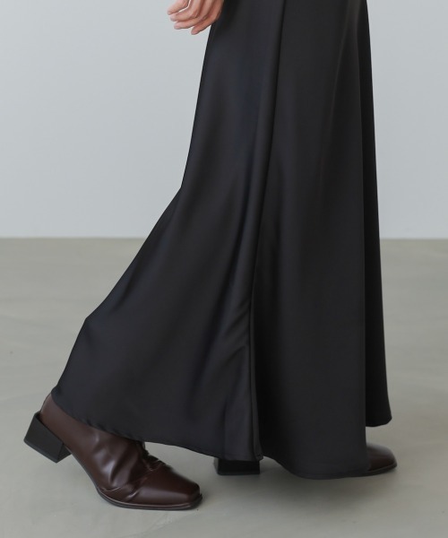 Bab（バブ）の「【選べるサイズ展開】サテンナロースカート（スカート・レディース・ベージュ/ブラウン/チャコールグレー/ブラック・S/M/L）」の10枚目の写真