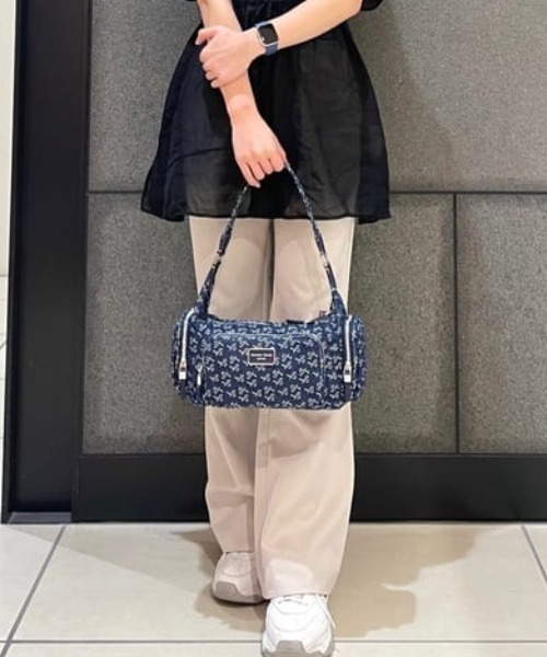 Samantha Thavasa（サマンサタバサ）の「Denim ST Jacquard Ⅱ ショルダーバッグ（ショルダーバッグ・レディース・ネイビー/イエロー/ピンク・FREE）」の2枚目の写真