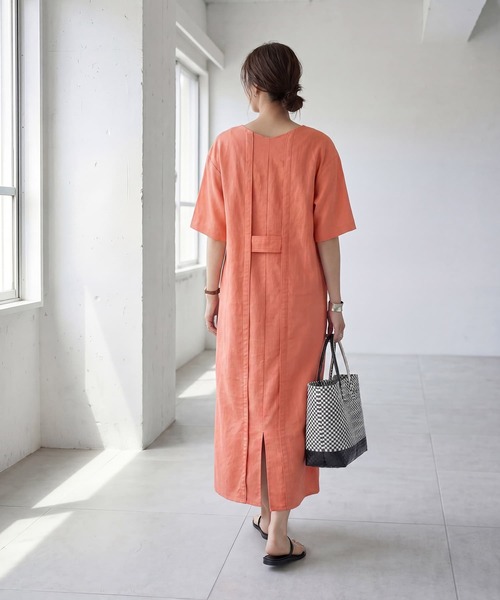 STYLE DELI(スタイルデリ)の「ファスナースリット麻混Vネックワンピース(ワンピース・レディース・レッド系/オレンジ系・01/02)」の11枚目の写真