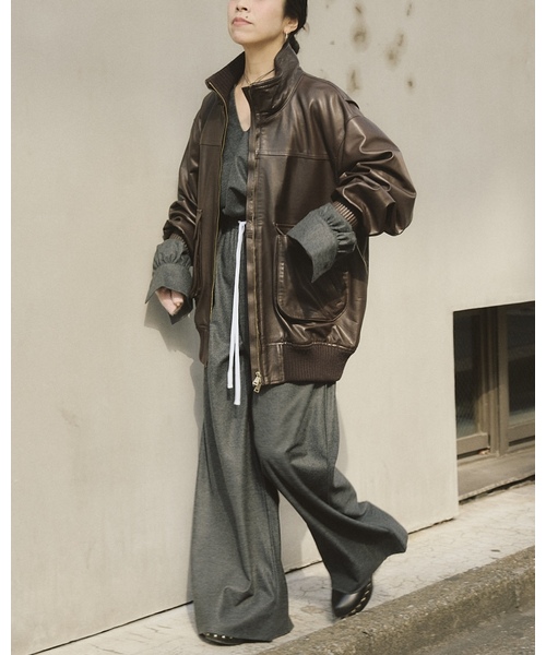 IENA LA BOUCLE(イエナラブークル)の「IENA LA BOUCLE レザースタンドネックブルゾン(ライダースジャケット・レディース・ブラック/ブラウン・FREE)」の5枚目の写真