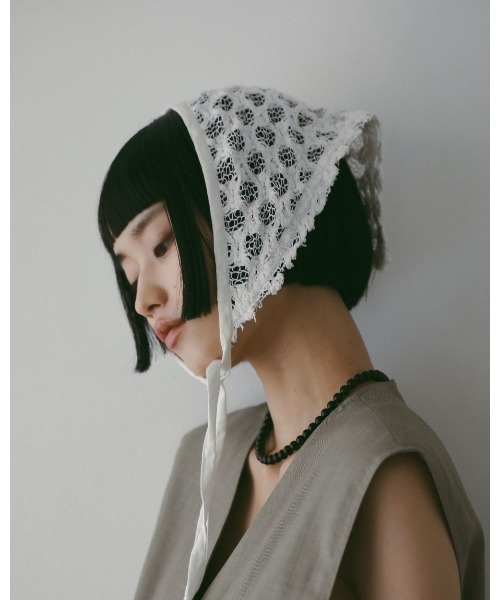 anuke(アンヌーク)の「Lace Babushka(バンダナ/スカーフ・レディース・ホワイト/ブラック・FREE)」の9枚目の写真