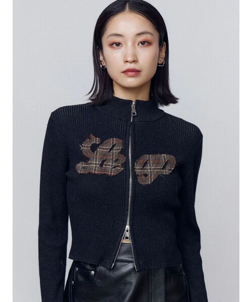 EMODA（エモダ）の「パッチロゴプレーティングニット（ニット/セーター・レディース・ブラック/ブラウン/グレー/ピンク・FREE）」の2枚目の写真