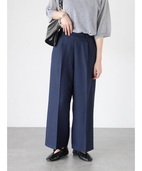 Te chichi TERRASSE（テチチテラス）の「タックストレートパンツ（その他パンツ・レディース・ブラック/オフホワイト/ブラウン/パープル/ネイビー・M/L）」の4枚目の写真