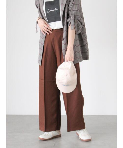 Te chichi TERRASSE（テチチテラス）の「タックストレートパンツ（その他パンツ・レディース・ブラック/オフホワイト/ブラウン/パープル/ネイビー・M/L）」の6枚目の写真