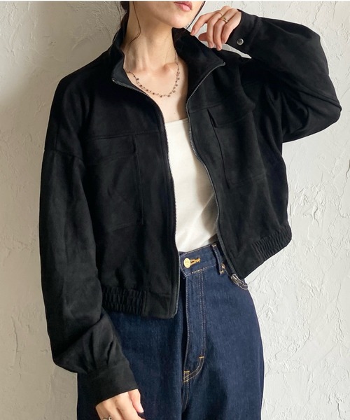 She's Closet(シーズクローゼット)の「ショート丈ジップアップスタンドネックフェイクスエードブルゾン(ブルゾン・レディース・ブラック/ダークブラウン/キャメル・FREE)」の1枚目の写真