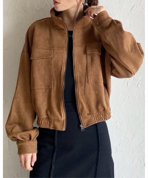 She's Closet(シーズクローゼット)の「ショート丈ジップアップスタンドネックフェイクスエードブルゾン(ブルゾン・レディース・ブラック/ダークブラウン/キャメル・FREE)」の14枚目の写真