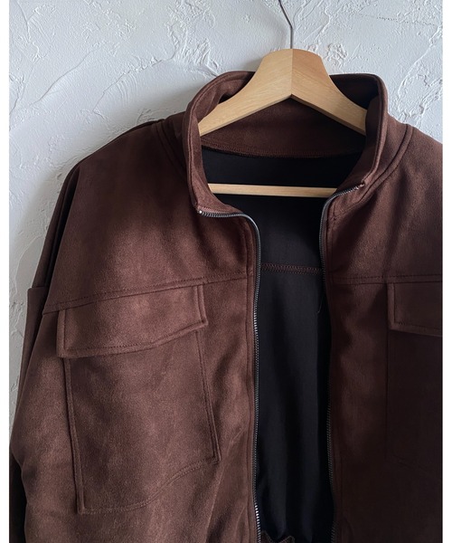 She's Closet(シーズクローゼット)の「ショート丈ジップアップスタンドネックフェイクスエードブルゾン(ブルゾン・レディース・ブラック/ダークブラウン/キャメル・FREE)」の8枚目の写真