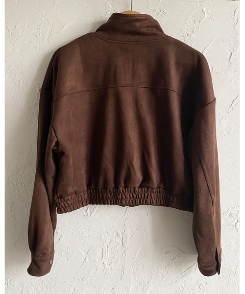 She's Closet(シーズクローゼット)の「ショート丈ジップアップスタンドネックフェイクスエードブルゾン(ブルゾン・レディース・ブラック/ダークブラウン/キャメル・FREE)」の19枚目の写真