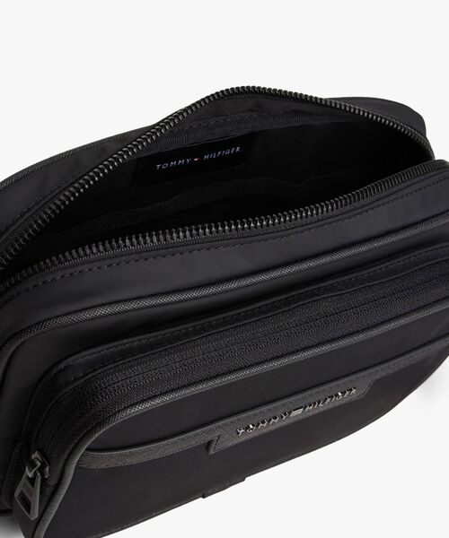 TOMMY HILFIGER（トミーヒルフィガー）の「リプリーブリポーターバッグ（ボディバッグ/ウエストポーチ・メンズ・ブラック・FREE）」の2枚目の写真