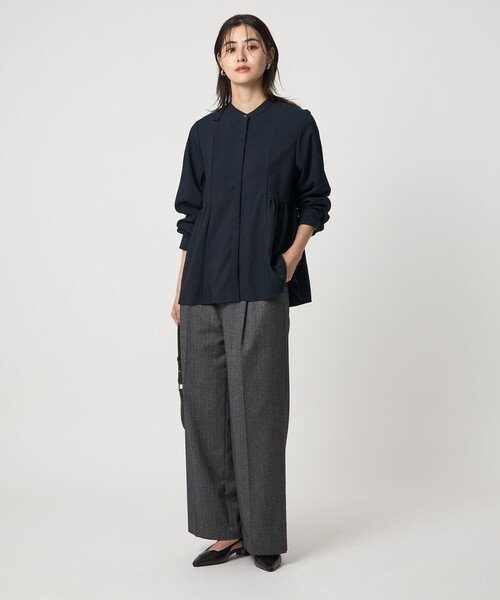 green label relaxing（グリーンレーベルリラクシング）の「スタンドカラー ペプラム ブラウス（シャツ/ブラウス・レディース・オフホワイト/ブラウン系/ネイビー・FREE）」の8枚目の写真