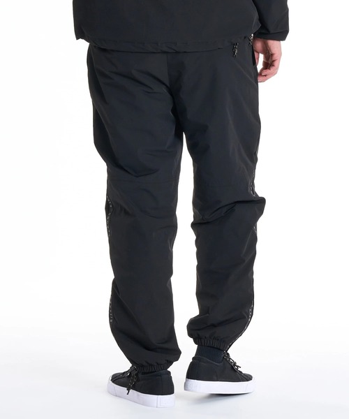 BILLABONG（ビラボン）の「BILLABONG メンズ 【A/DIV.】THERMO MESH セットアップパンツ 【2025年秋冬モデル】 @autumn/ビラボンセットアップ対応サイドロゴナイロンパンツ（その他パンツ・メンズ・ブラック/ブラック系その他・X-LARGE/LARGE/MEDIUM）」の4枚目の写真