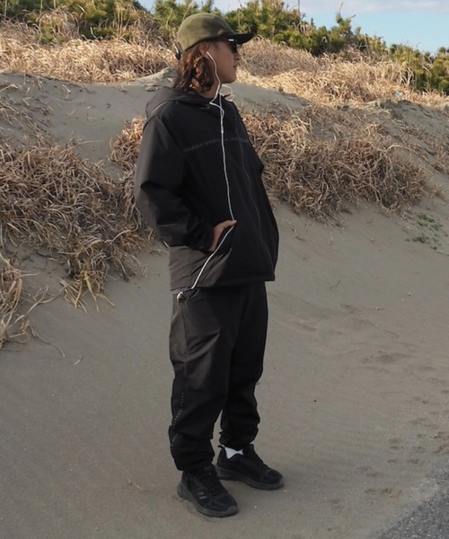 BILLABONG（ビラボン）の「BILLABONG メンズ 【A/DIV.】THERMO MESH セットアップパンツ 【2025年秋冬モデル】 @autumn/ビラボンセットアップ対応サイドロゴナイロンパンツ（その他パンツ・メンズ・ブラック/ブラック系その他・X-LARGE/LARGE/MEDIUM）」の12枚目の写真