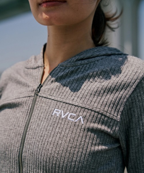 RVCA（ルーカ）の「RVCA レディース SLIM ZIP HOODIE セーター 【2025年秋冬モデル】 @autumn/ルーカ自ップアップパーカー・フーディー（ニット/セーター・レディース・ブラック/マルチ/グレー系その他・SMALL/MEDIUM/LARGE）」の10枚目の写真
