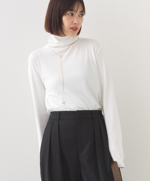 OMNES(オムネス)の「テレコタートルネック ロングスリーブ トップス(Tシャツ/カットソー・レディース・ホワイト/ブラック/ブルー/イエロー・FREE)」の16枚目の写真