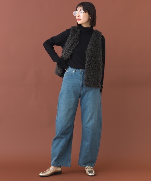 OMNES(オムネス)の「テレコタートルネック ロングスリーブ トップス(Tシャツ/カットソー・レディース・ブルー/ブラック/ホワイト/イエロー・FREE)」の12枚目の写真
