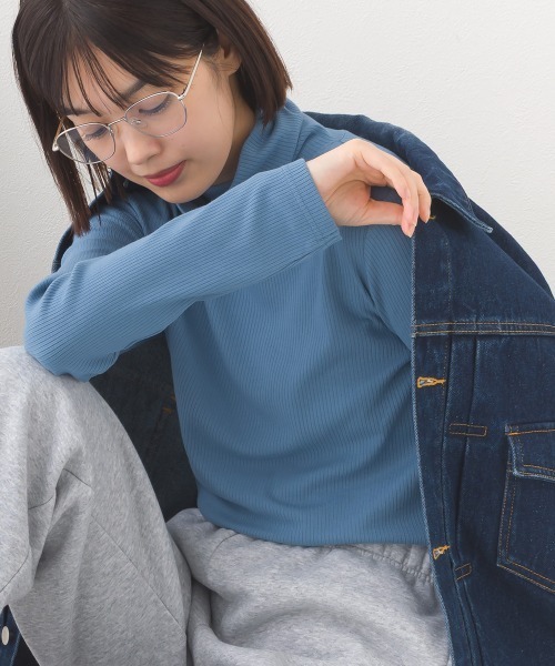 OMNES(オムネス)の「テレコタートルネック ロングスリーブ トップス(Tシャツ/カットソー・レディース・ブルー/ブラック/ホワイト/イエロー・FREE)」の21枚目の写真