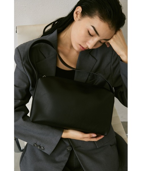 スマホポケットワンハンドルバッグ / ペットボトル収納可能