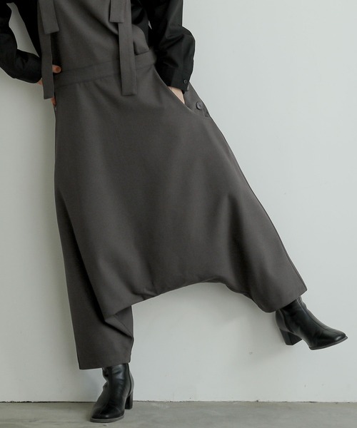 n'OrLABEL（ノアールレーベル）の「『サルエルサロペット』（サロペット/オーバーオール・レディース・チャコール/ブラック・1/2）」の6枚目の写真