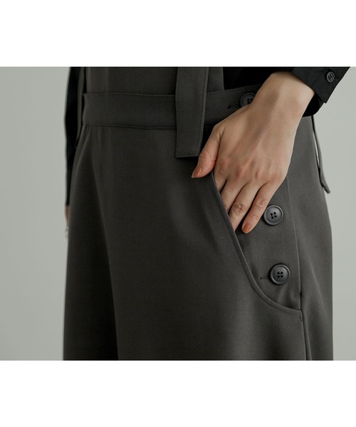 n'OrLABEL（ノアールレーベル）の「『サルエルサロペット』（サロペット/オーバーオール・レディース・チャコール/ブラック・1/2）」の11枚目の写真