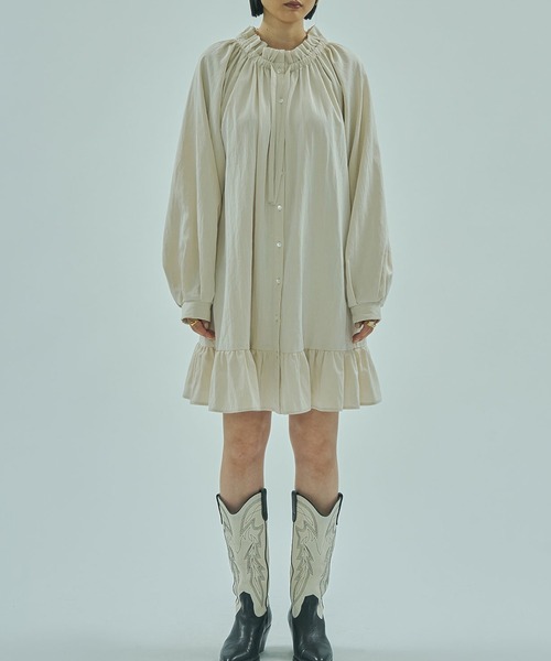 ROSE BUD(ローズバッド)の「FRILL DRESS(ワンピース・レディース・ブルー/オフホワイト・ONE SIZE)」の1枚目の写真